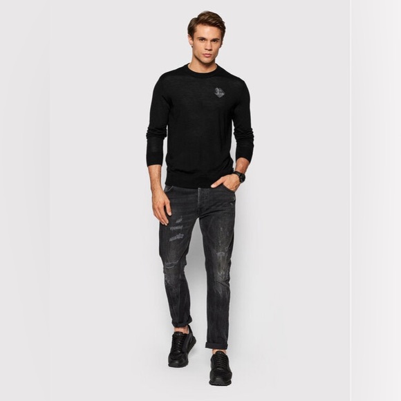 rmani Exchange Black Sweater
style 6KZM1S ZMS8Z

Color 1200

light weight - Picture 7 of 7